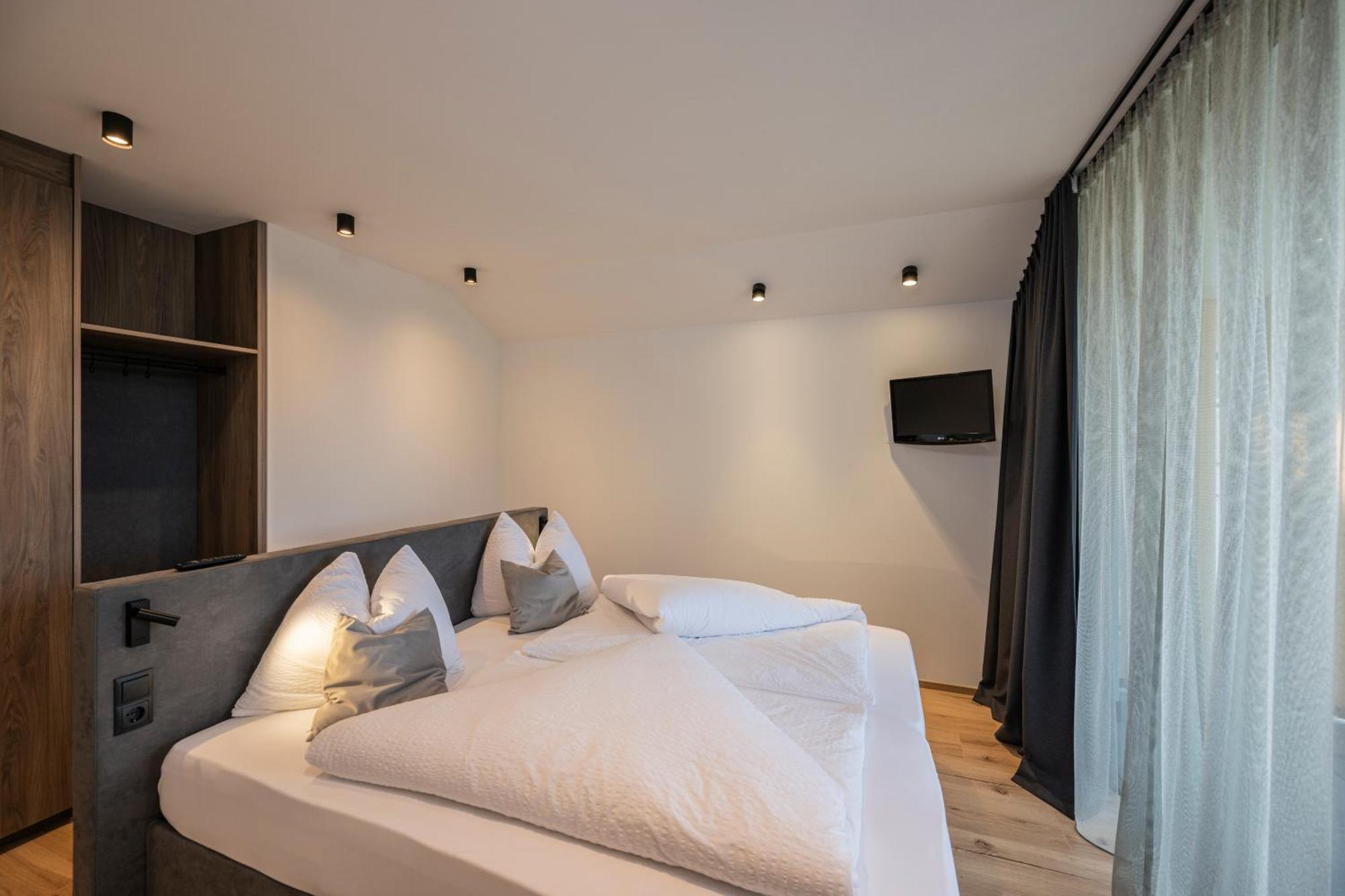 Montanaris Alpine - Active - Relax Hotel Villabassa Exterior photo
