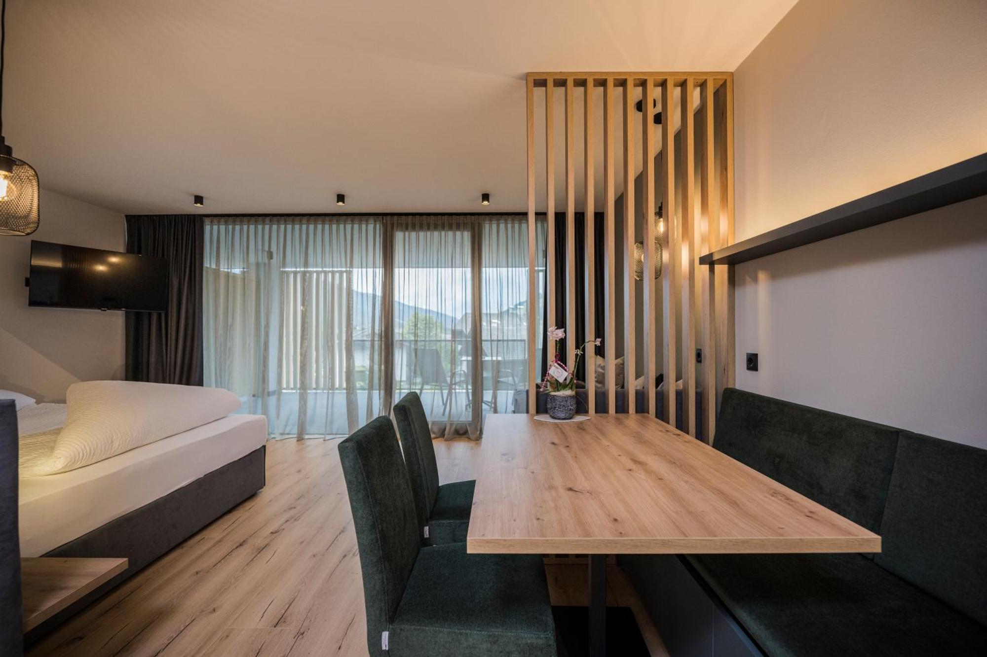 Montanaris Alpine - Active - Relax Hotel Villabassa Exterior photo