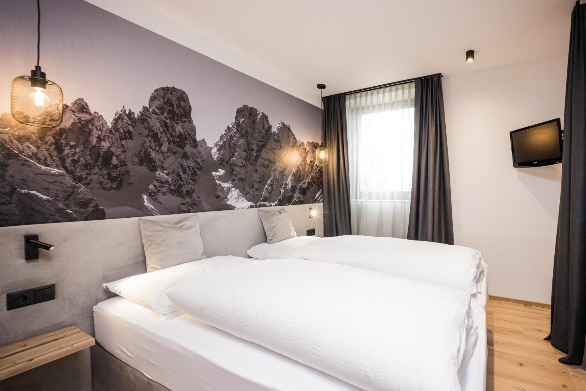 Montanaris Alpine - Active - Relax Hotel Villabassa Exterior photo