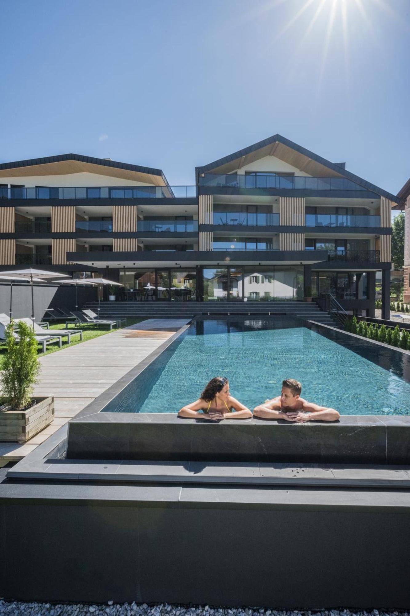 Montanaris Alpine - Active - Relax Hotel Villabassa Exterior photo