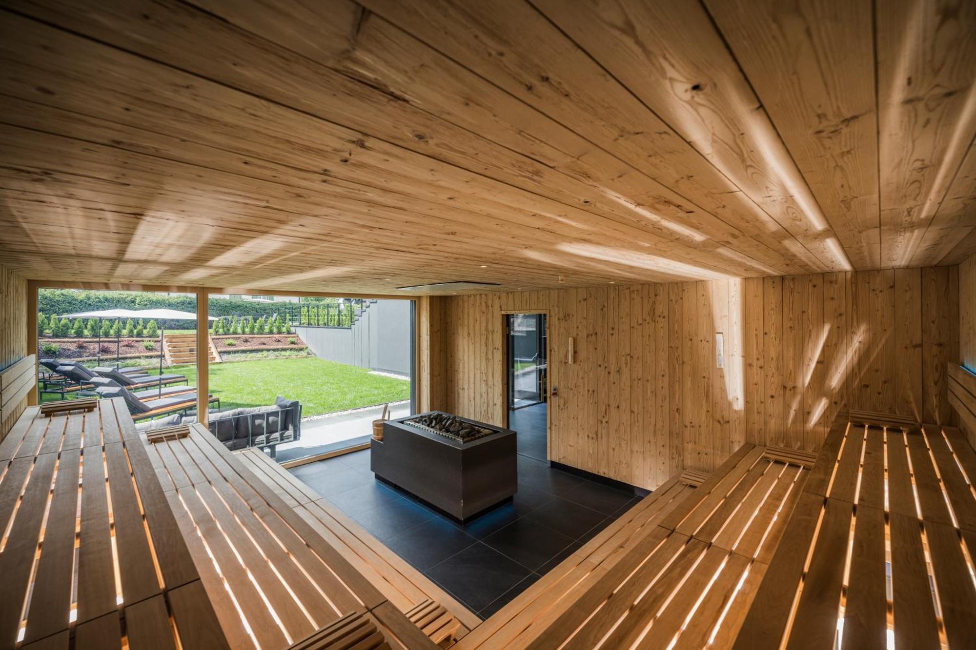 Montanaris Alpine - Active - Relax Hotel Villabassa Exterior photo
